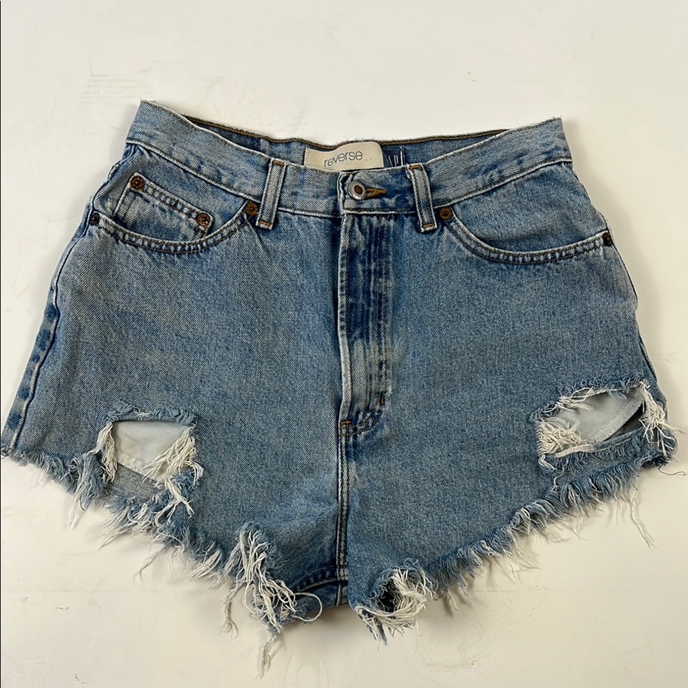 ✨VTG GAP✨ Custom Distressed Shorts